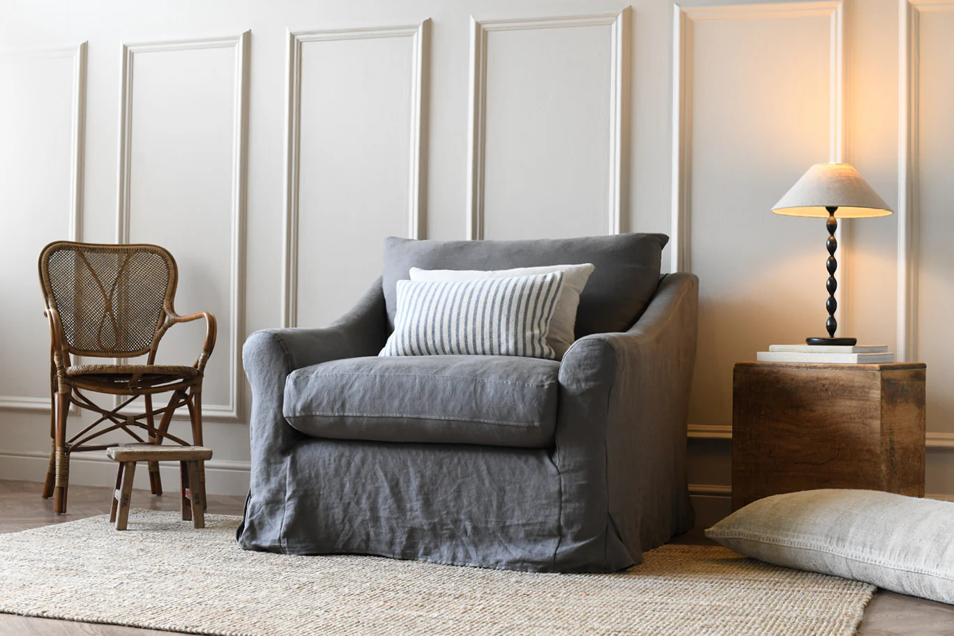 Alice | Love Seat | Marque Elephant