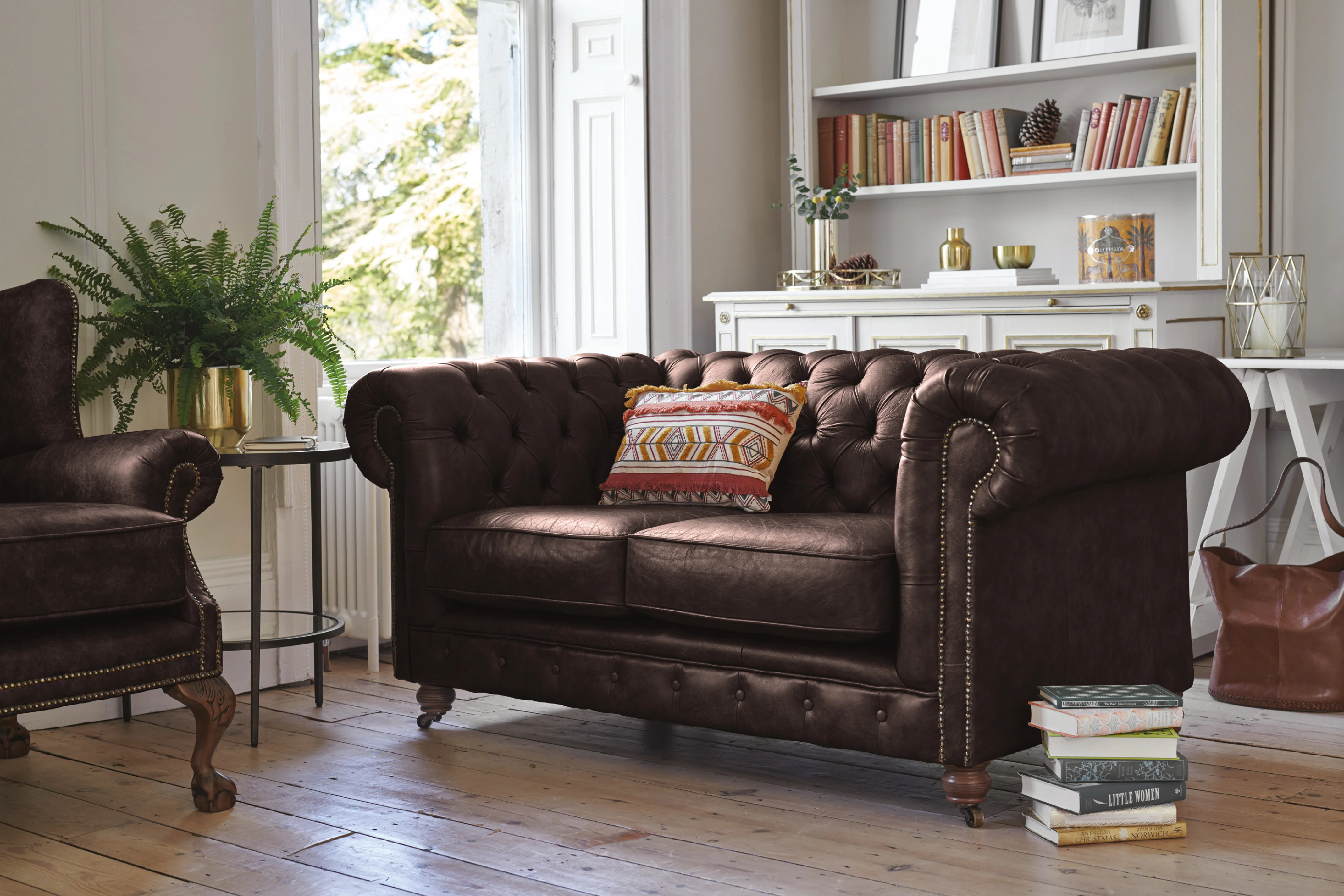 Grand Chesterfield | 2 Seater Sofa | Vintage Rosewood - Image 2