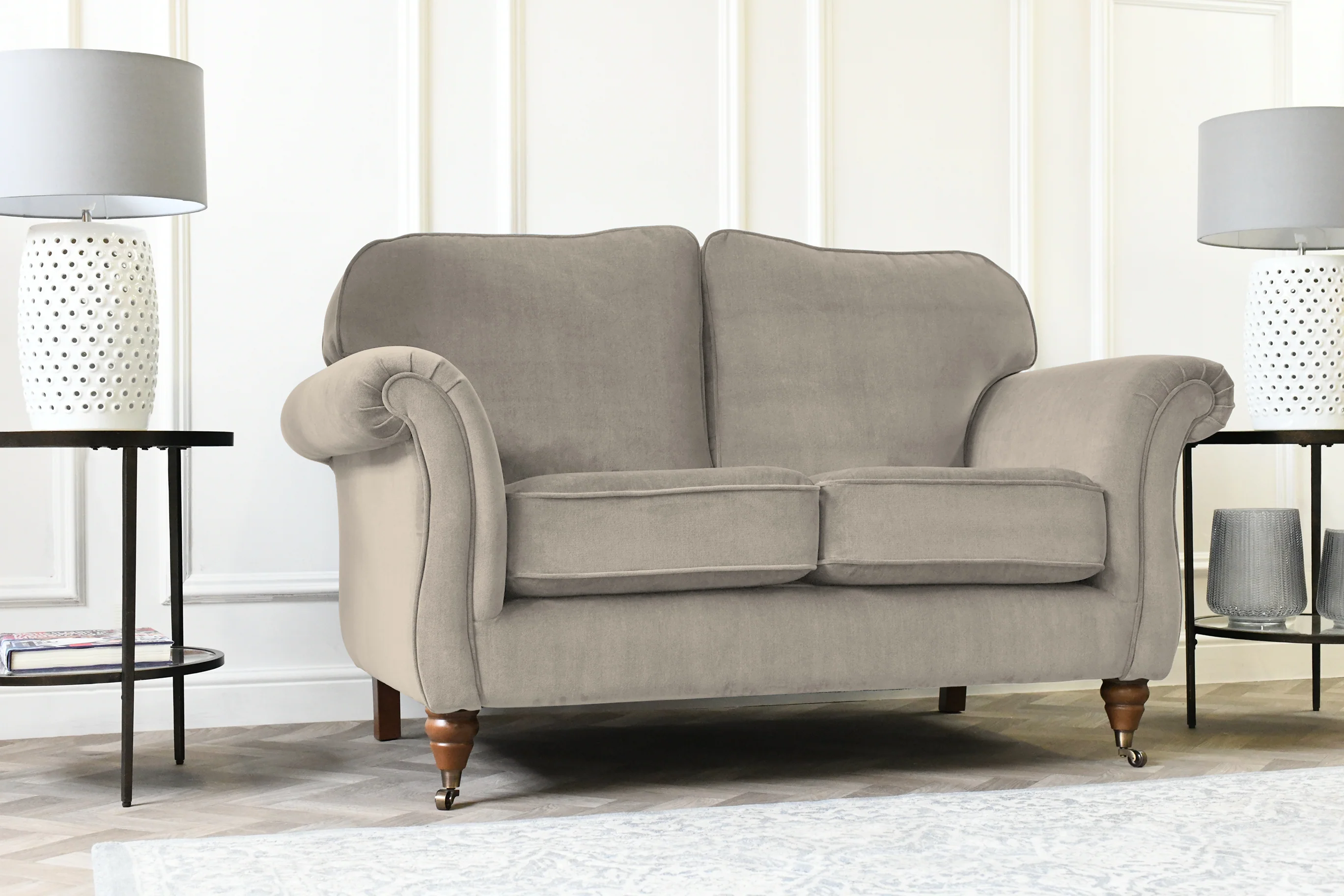 Lydia | 2 Seater Sofa | Manolo Fog